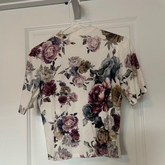 GAZE USA • Women’s Floral Short/Semi Crop Top • M • - Picture 6 of 6
